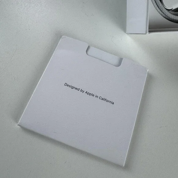 Apple AirPods Pro 2nd Gen Wireless Earbuds White Bluetooth USB-C Case MTJV3AM/A - Picture 6 of 11